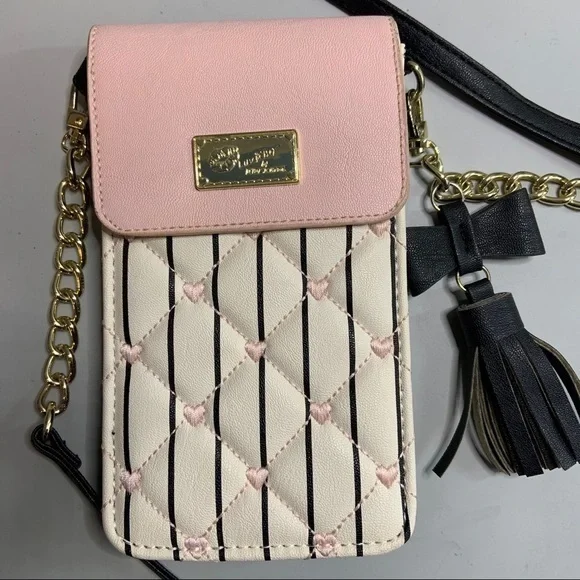 Betsey Johnson crossbody quilted stripes w… - Picture 2 of 9